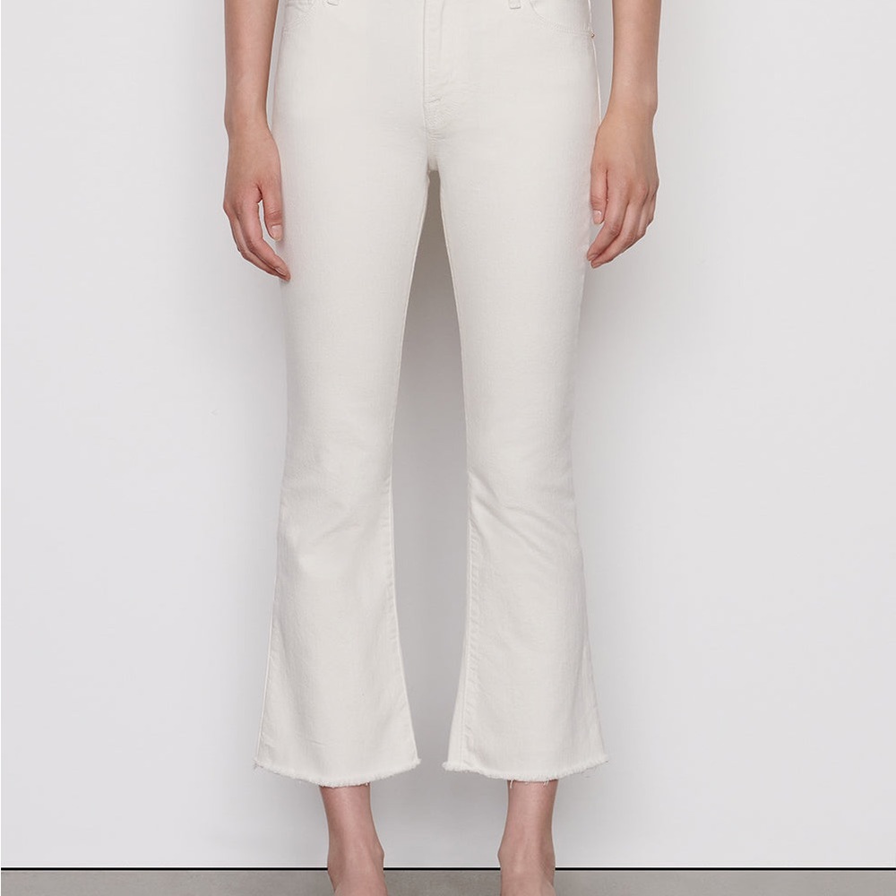 NWT never worn Frame Le Crop Mini Boot white jeans size 31